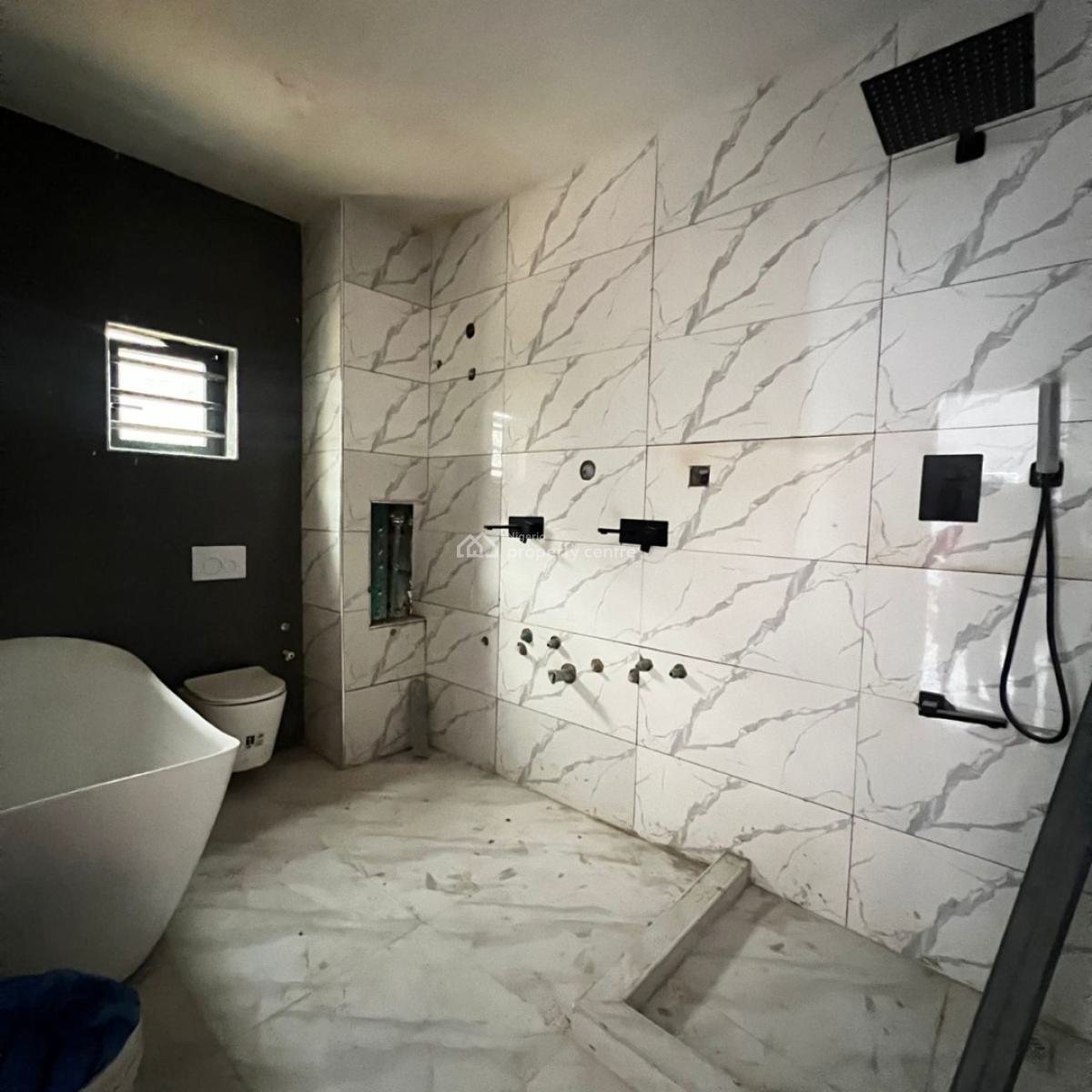 3bedroom Apartment, Lekki Phase 1, Lekki, Lagos, Flat / Apartment for Sale