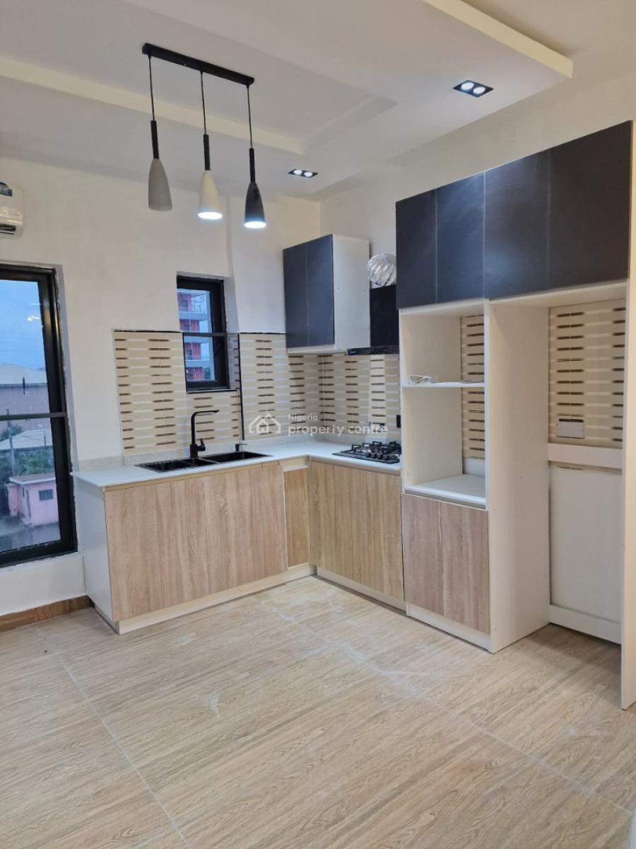 Newly Luxury 2 B/r Flat on 1st & 2nd Floor with Good Ambiance Furnishe, Off Ikate Elegushi Palace Road, Ikate Elegushi, Lekki, Lagos, Flat / Apartment for Sale