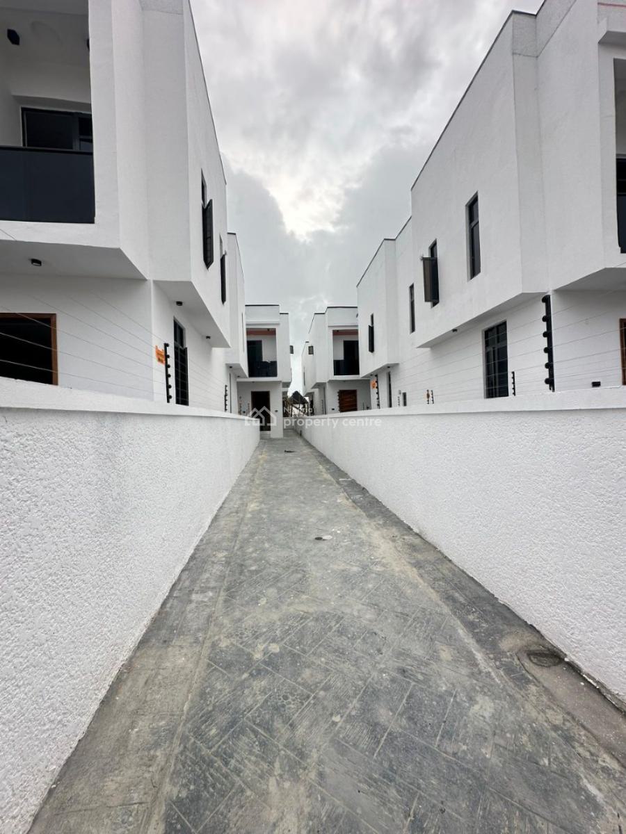 Lovely  4 Bedroom Semi-detached Duplex with Bq. ( Driveway Unit), Ikota, Ikota, Lekki, Lagos, Semi-detached Duplex for Sale