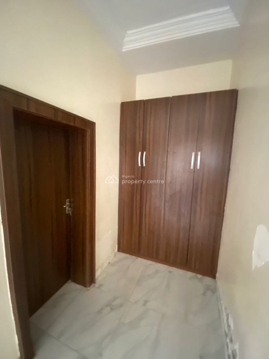 a Well Built Serviced 3bedroom Flat + 1bq, Lifecamp District Abuja, Life Camp, Abuja, Flat / Apartment for Rent