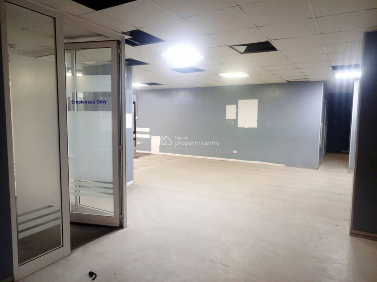 Strategically Located 571sqm Office Space, Along Mobolaji Bank Anthony Way, Ikeja, Lagos, Office Space for Rent