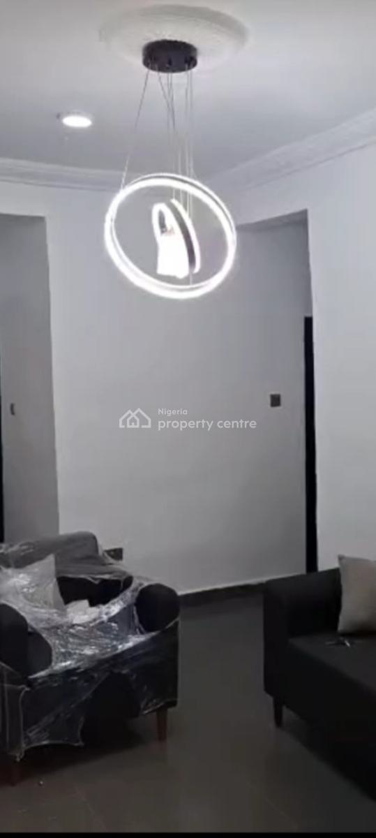 a Well-built Furnished 3bedroom Flat. (video Is Attached), Idu-karmo District After Nizamiyel Hospital (turkish Hospital), Karmo, Abuja, Flat / Apartment for Rent