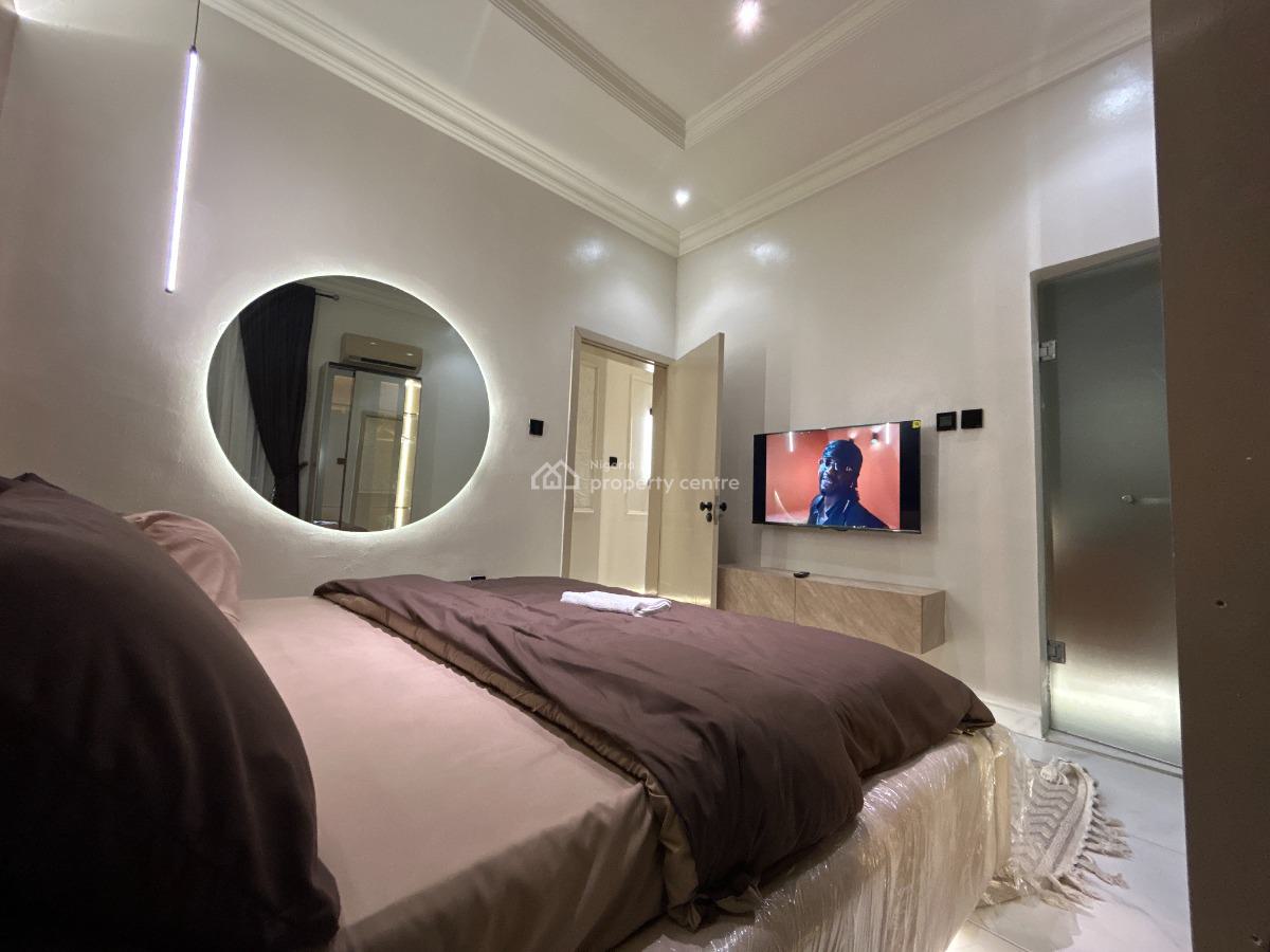 Luxe 1 Bedroom Apartment with Spacious Balcony, Off Admiralty Road, Lekki Phase 1, Lekki, Lagos, Mini Flat (room and Parlour) Short Let