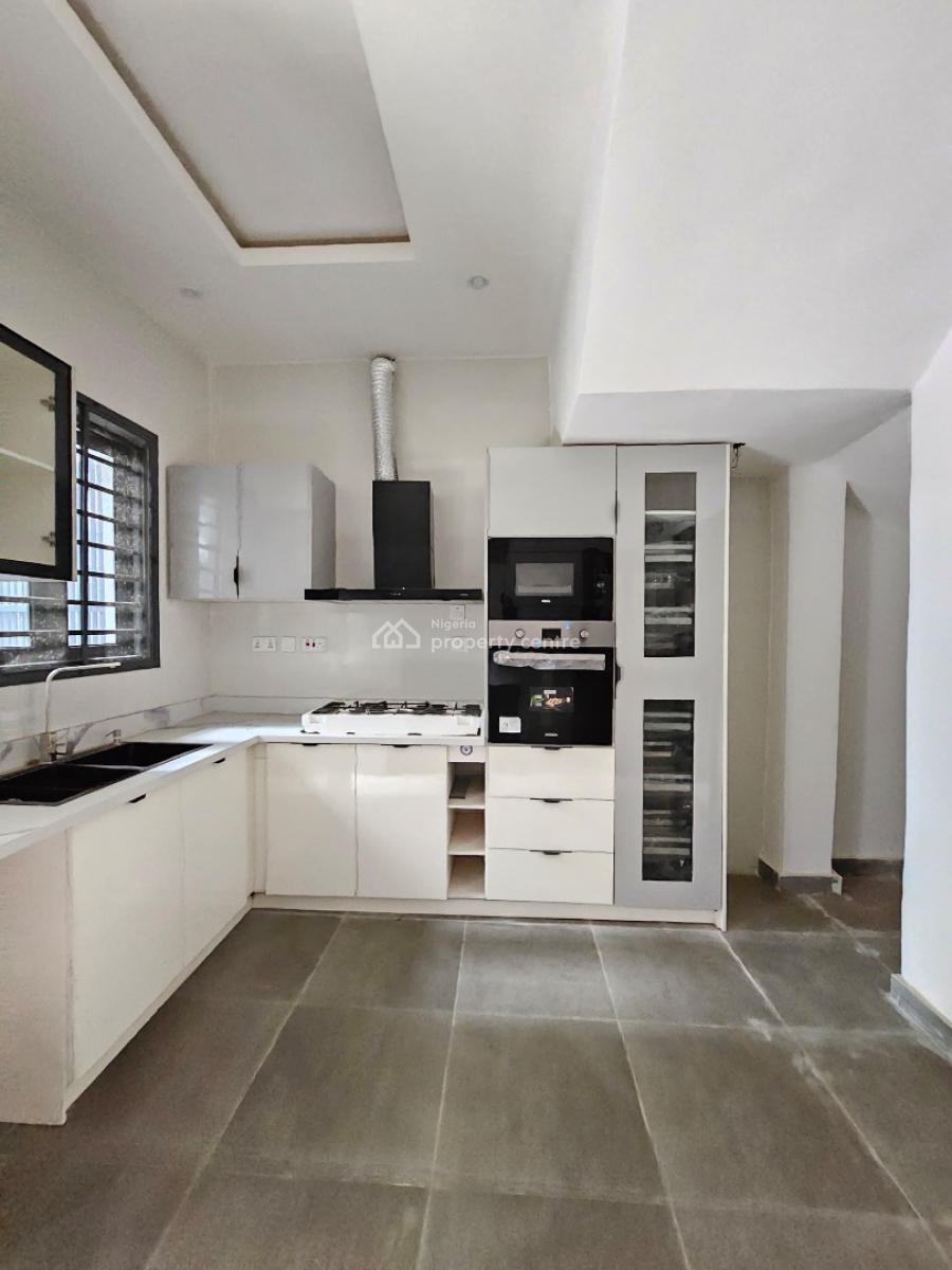 Well-built 4bedroom Terrace Duplex with Bq in a Secure Estate, Ikate, Lekki, Lagos, Terraced Duplex for Sale