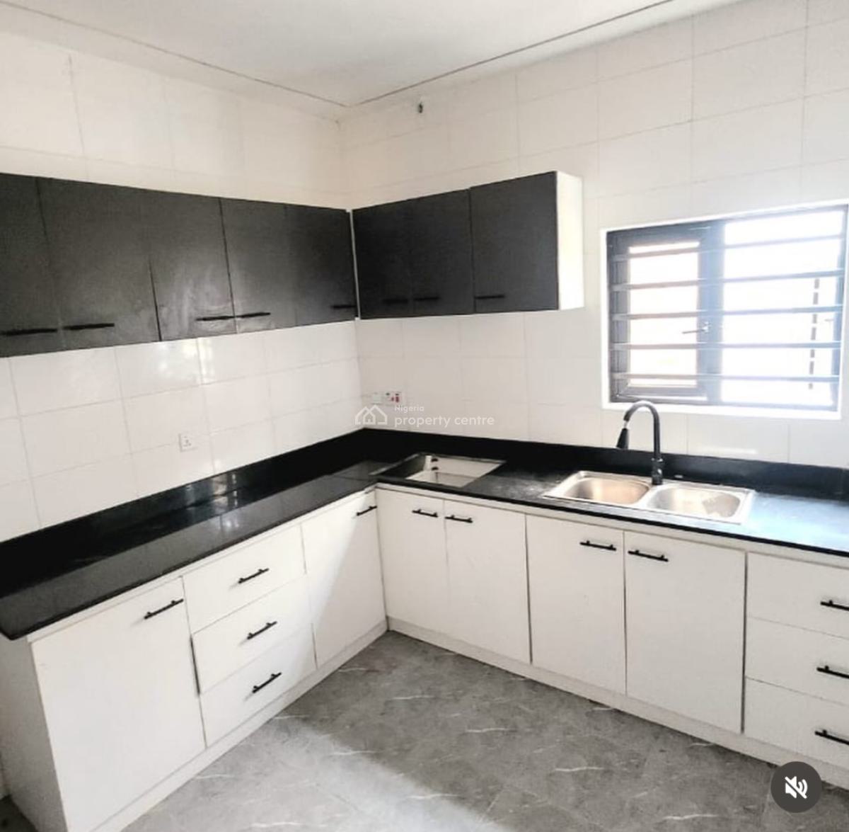 Exquisite 2 Bedroom Apartment, Ologolo, Ologolo, Lekki, Lagos, Flat / Apartment for Sale
