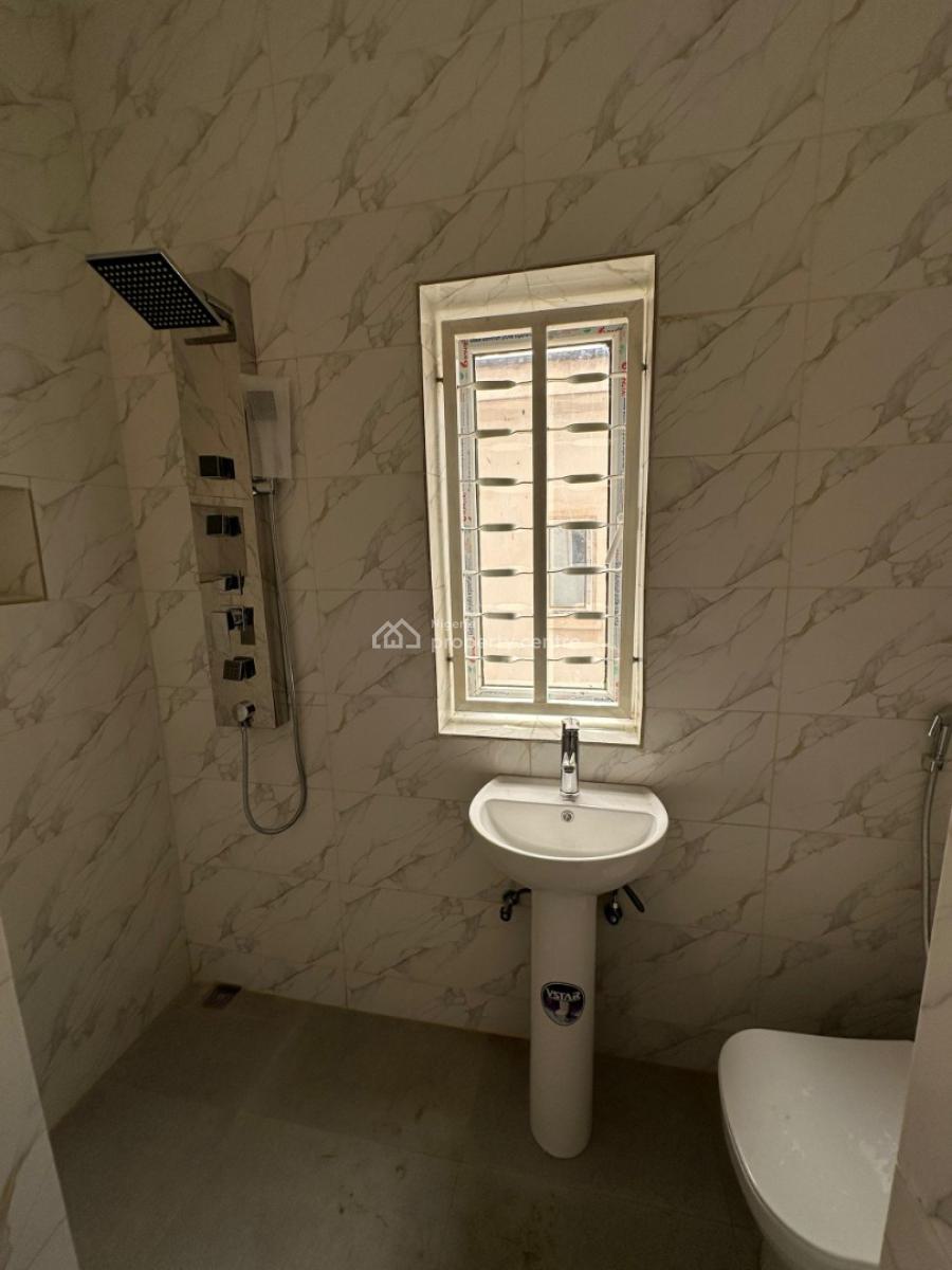 Well Finished 2 Bedroom Flat, Paradise Estate, Katampe, Abuja, Flat / Apartment for Rent