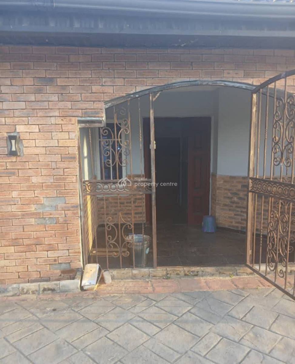 a Standard Three (3) Bedroom Detached Bungalow, Nwaniba Road By Ekpri Nsukara, Uyo, Akwa Ibom, House for Rent