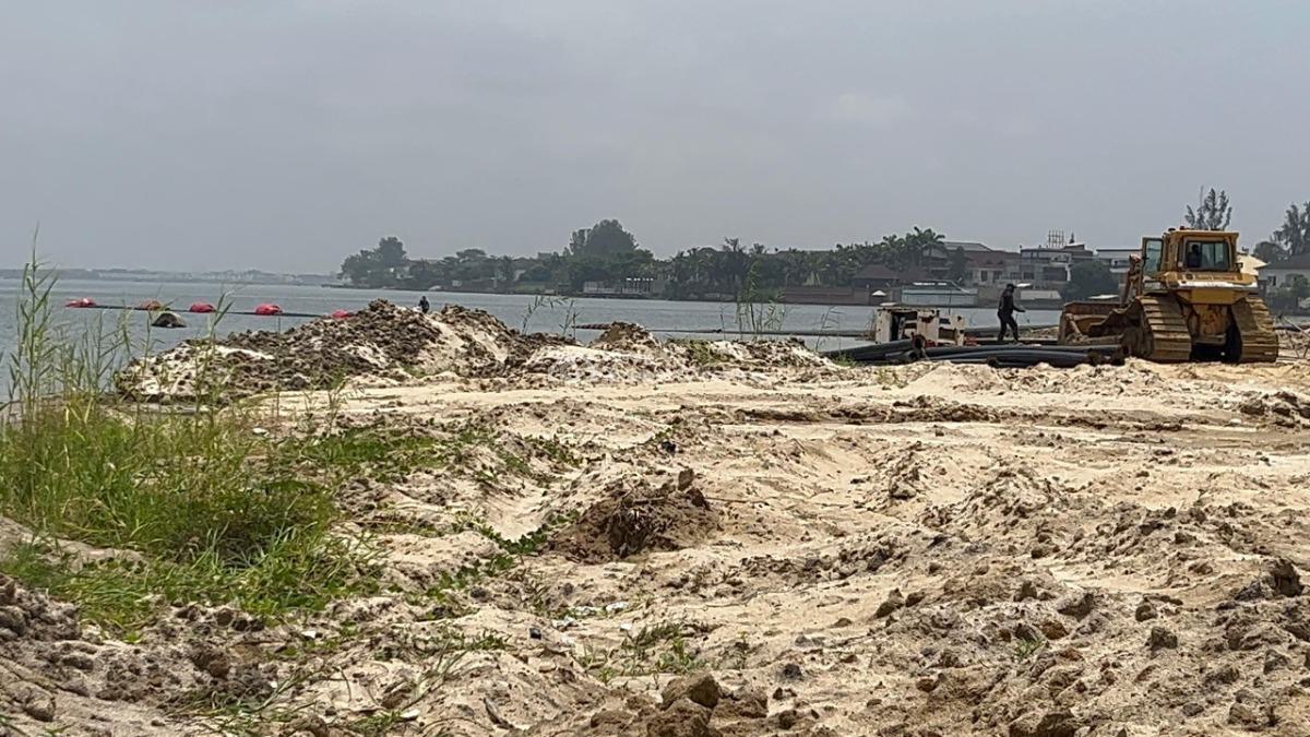 Dual Titles (c of O + Governors Consent) - Prime Commercial Hot-cake, Chevron Lekki Lagos, Lekki, Lagos, Commercial Land for Sale