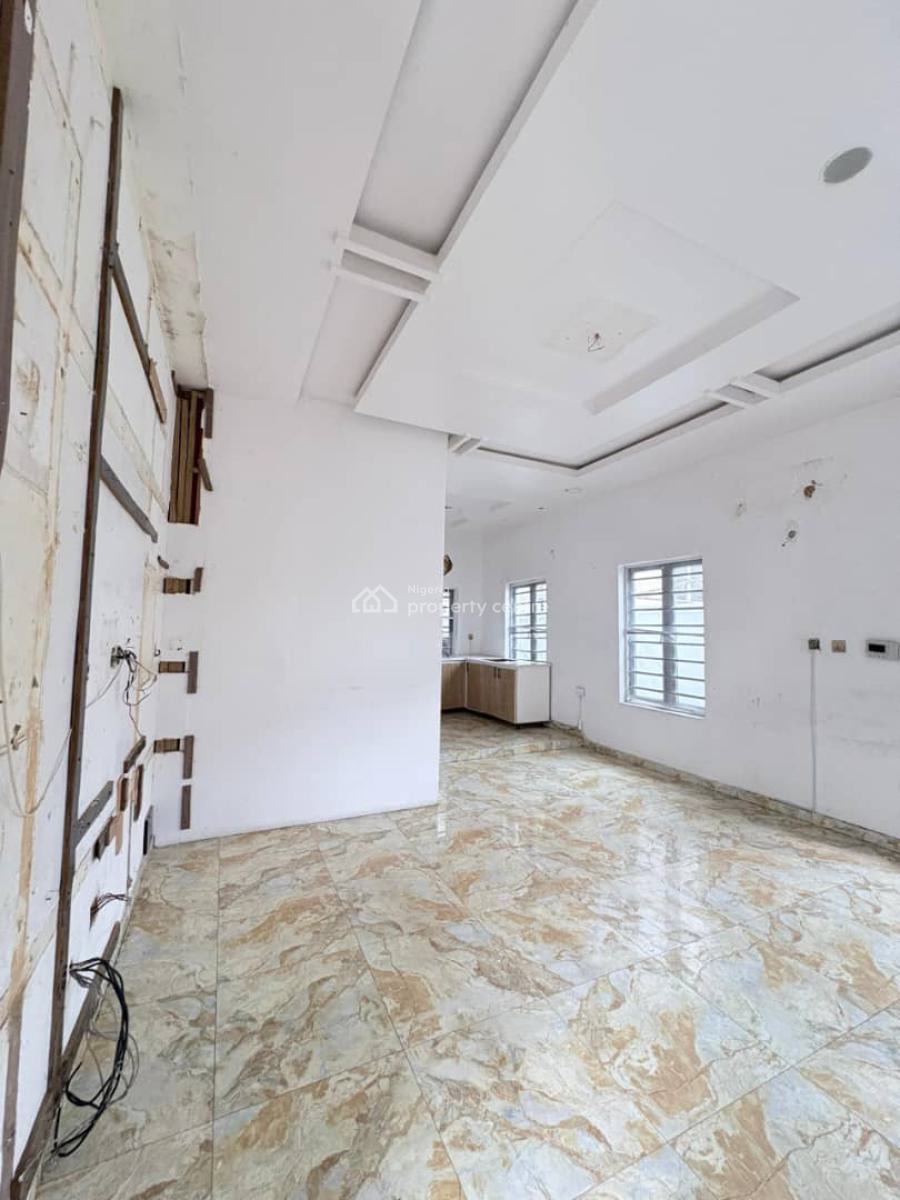 *spacious 1bedroom and Parlor Miniflat with a, Chevron, Lekki, Lagos, Mini Flat (room and Parlour) for Rent