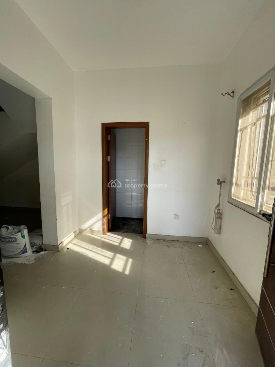 Spacious 4 Bedroom Terraced  Duplex with Bq in a Well Secured Estate., Ikate, Ikate, Lekki, Lagos, Terraced Duplex for Sale