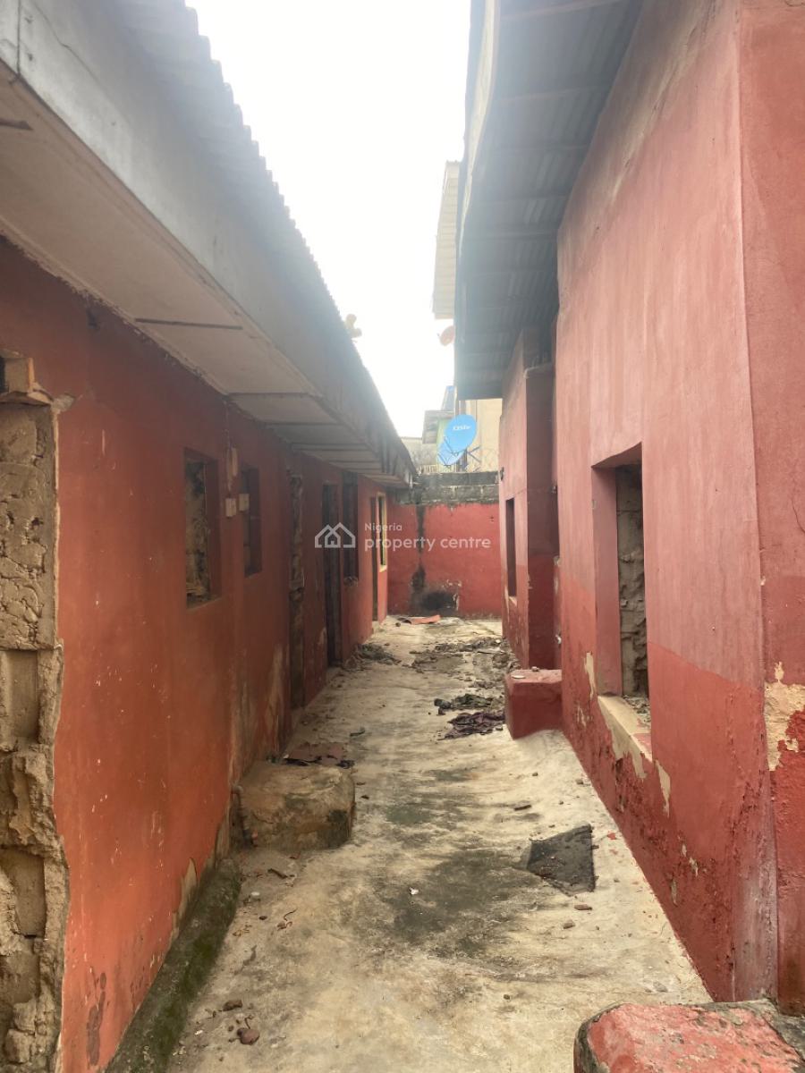 Renovat Able 3 Bedroom Flat with 3 Nos Miniflat, Adeshina Street, Off Adekunle Kuye Street, Adelabu, Surulere, Lagos, House for Sale