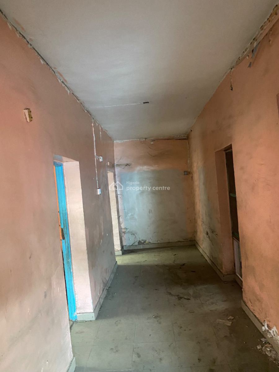 Renovat Able 3 Bedroom Flat with 3 Nos Miniflat, Adeshina Street, Off Adekunle Kuye Street, Adelabu, Surulere, Lagos, House for Sale