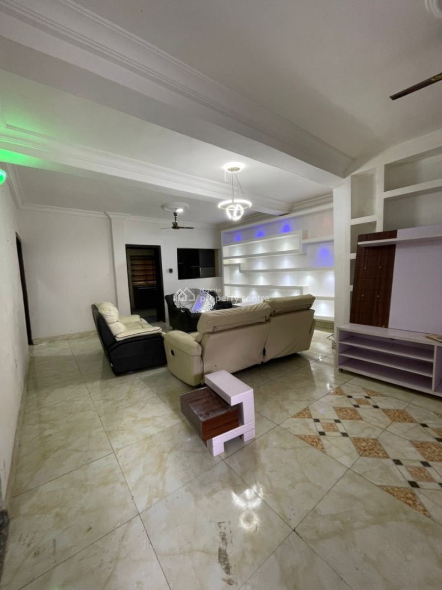 3-bedroom Semi-furnished Apartment, Opposite Kolapo Ishola Gra, Akobo, Ibadan, Oyo, Flat / Apartment for Rent