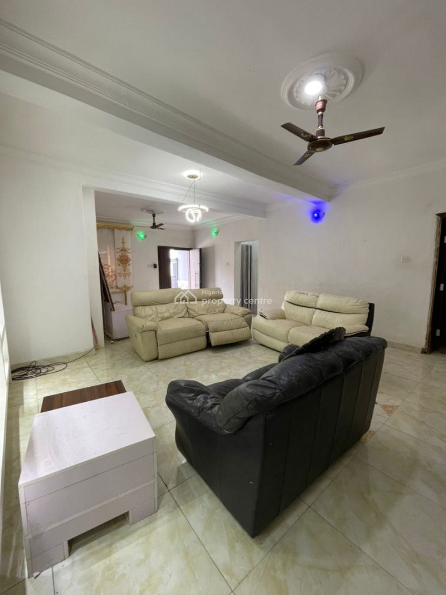 3-bedroom Semi-furnished Apartment, Opposite Kolapo Ishola Gra, Akobo, Ibadan, Oyo, Flat / Apartment for Rent