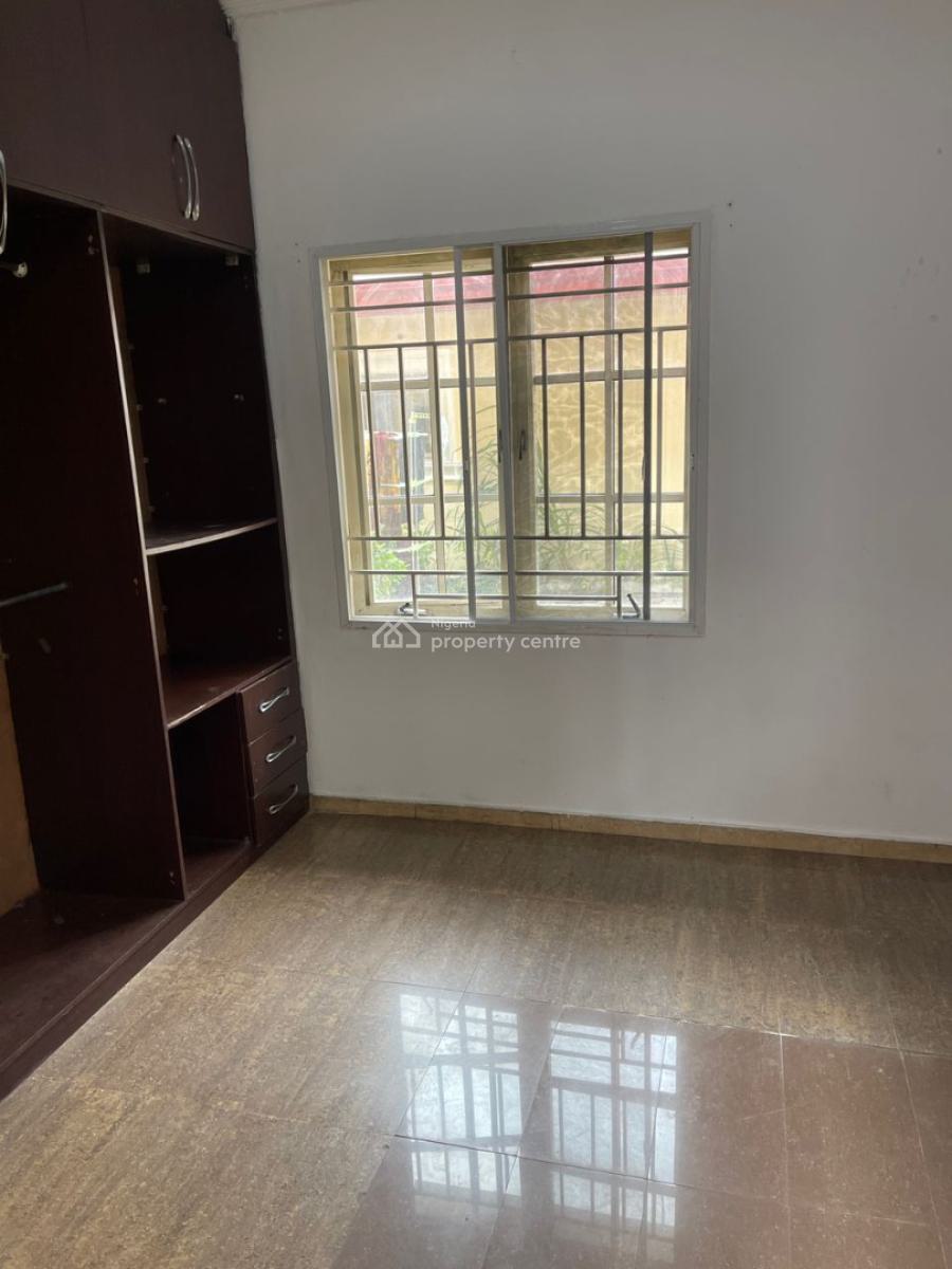 Executive Serviced Mini Flat, Off Hakeem Dickson, Lekki Phase 1, Lekki, Lagos, Mini Flat (room and Parlour) for Rent