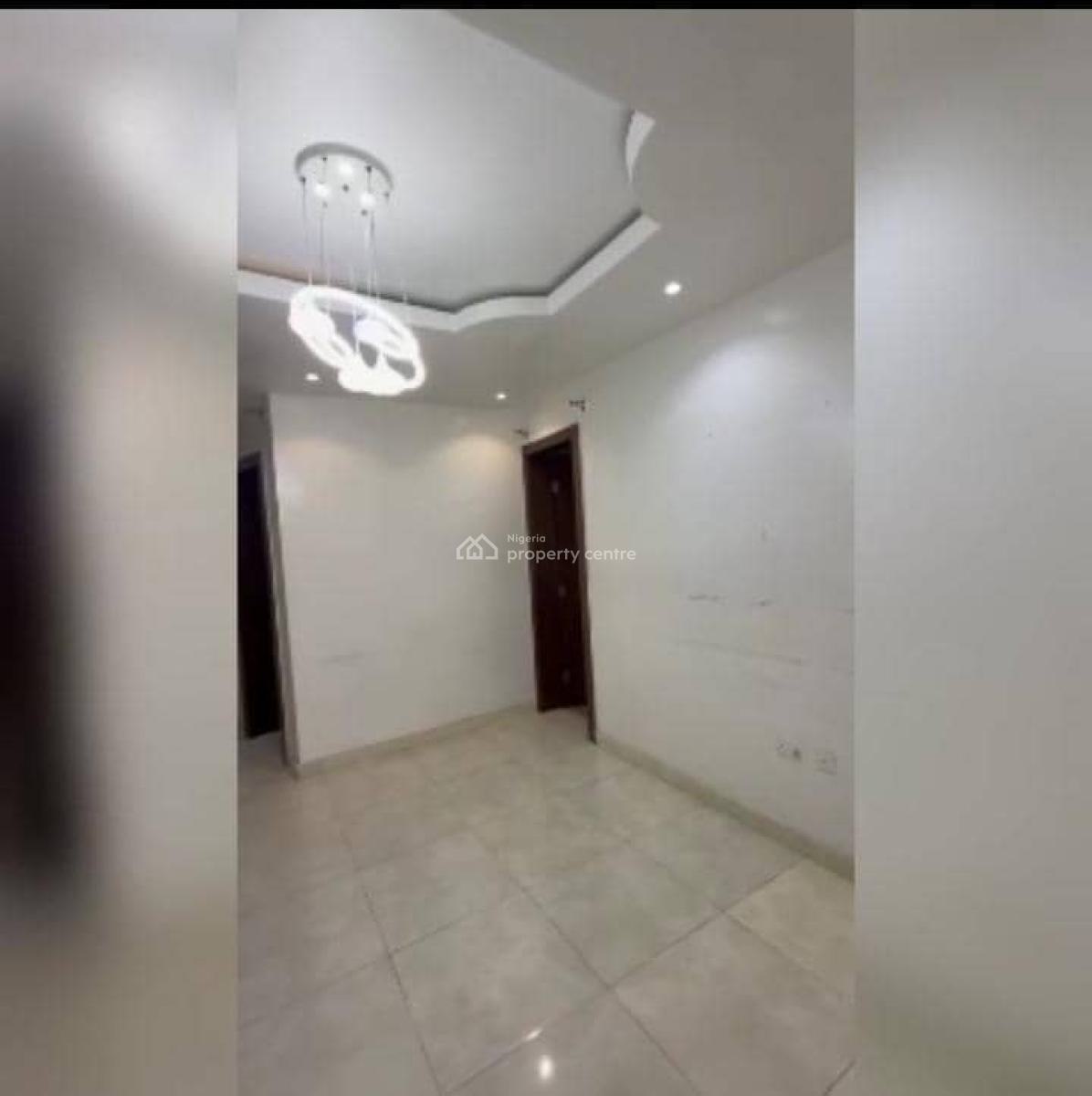 Lovely 2 Bedroom Flat, Alhaji Salami Off Brown Road, Aguda, Surulere, Lagos, Flat / Apartment for Rent