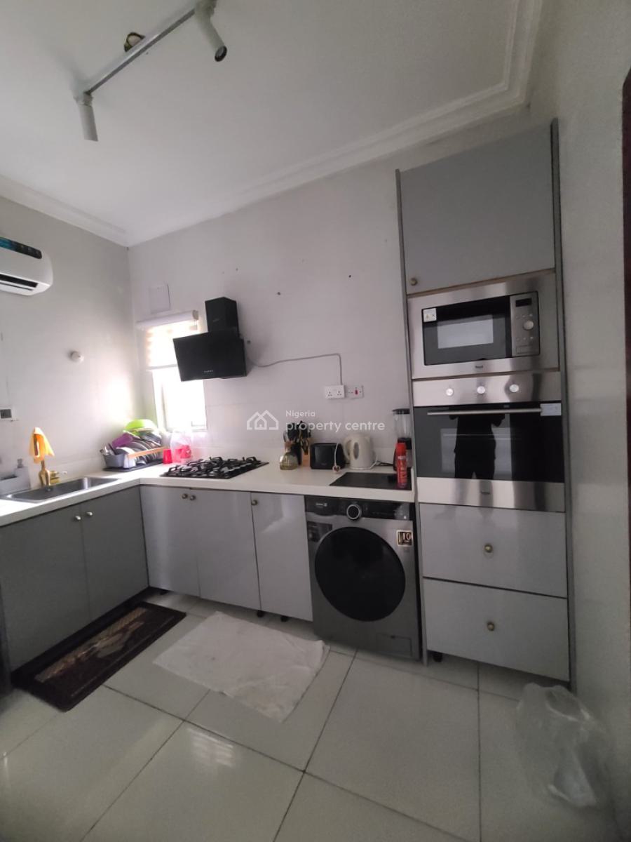 Luxurious and Standard Fully Furnished 2 Bedroom Flat, Lekki Phase 1, Lekki, Lagos, Flat / Apartment for Rent