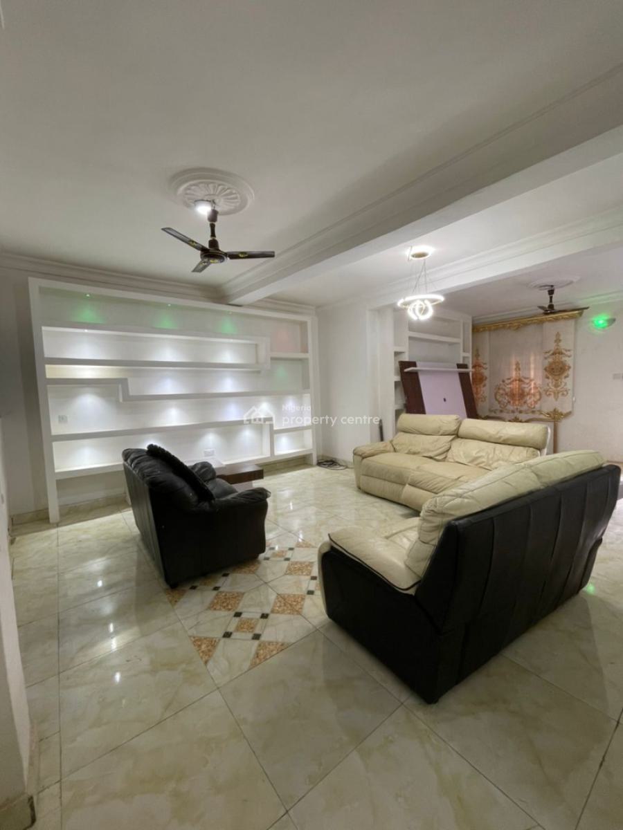 Exquisitely Finished 3-bedroom Semi-furnished Apartment, Opposite Kolapo Ishola Gra, Akobo, Ibadan, Oyo, Flat / Apartment for Rent