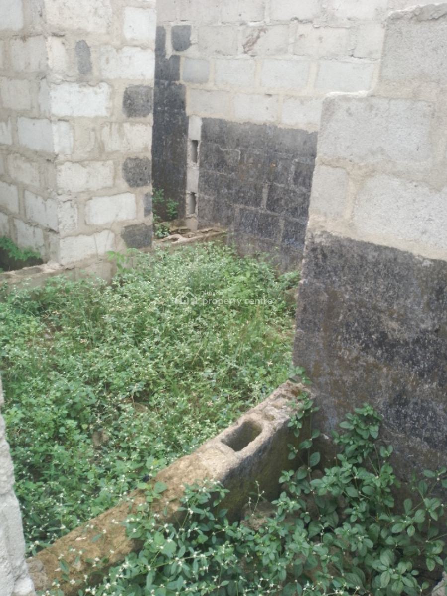2 Bedroom with Bq, Agunfoye Off Bayeku Road, Igbogbo, Ikorodu, Lagos, House for Sale