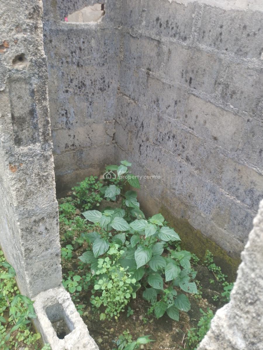 2 Bedroom with Bq, Agunfoye Off Bayeku Road, Igbogbo, Ikorodu, Lagos, House for Sale