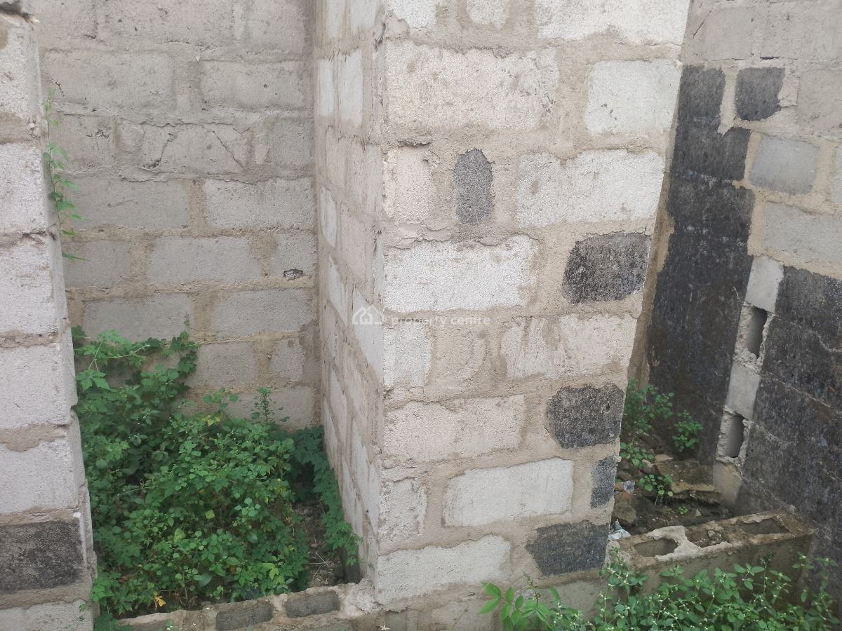 2 Bedroom with Bq, Agunfoye Off Bayeku Road, Igbogbo, Ikorodu, Lagos, House for Sale