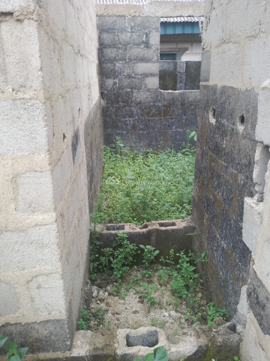2 Bedroom with Bq, Agunfoye Off Bayeku Road, Igbogbo, Ikorodu, Lagos, House for Sale