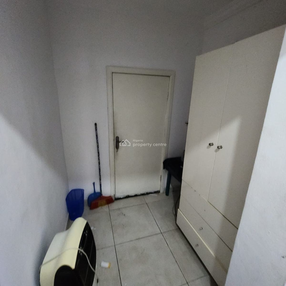 Single Room Shared Apartment, Lekki Conservation Road, Lekki Expressway, Lekki, Lagos, Flat / Apartment for Rent