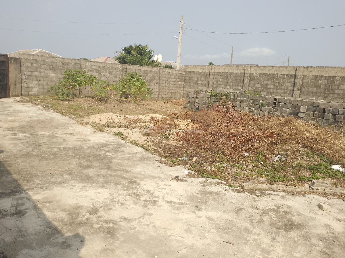 2 Bedroom Bungalow, L.f.i Estate Off Bayeku Road, Igbogbo, Ikorodu, Lagos, Detached Bungalow for Sale
