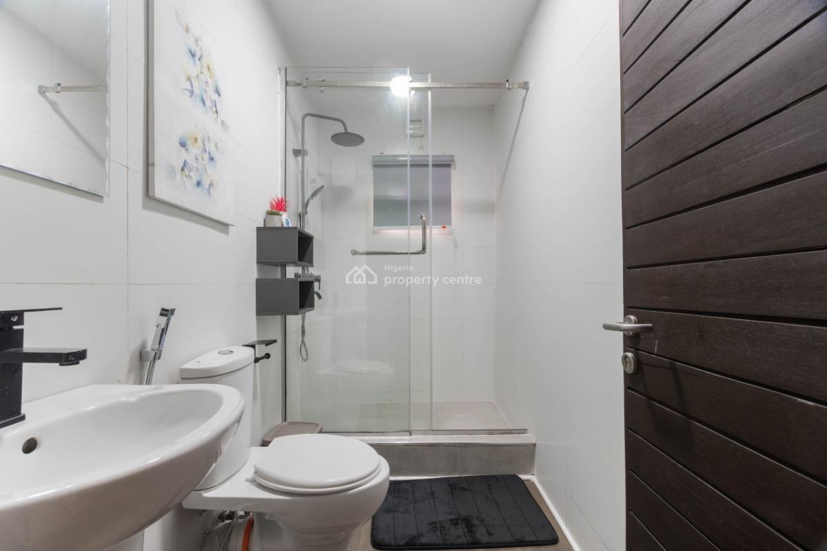Sophisticated 3 Bedroom Apartment, Lekki Phase 1, Lekki, Lagos, Flat / Apartment Short Let
