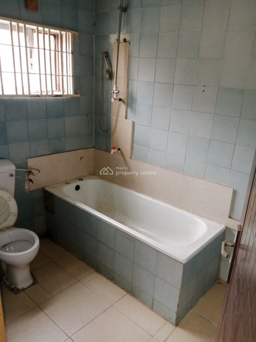 Spacious 3 Bedroom Flat with Large Compound, Omole Phase 1, Ikeja, Lagos, Flat / Apartment for Rent