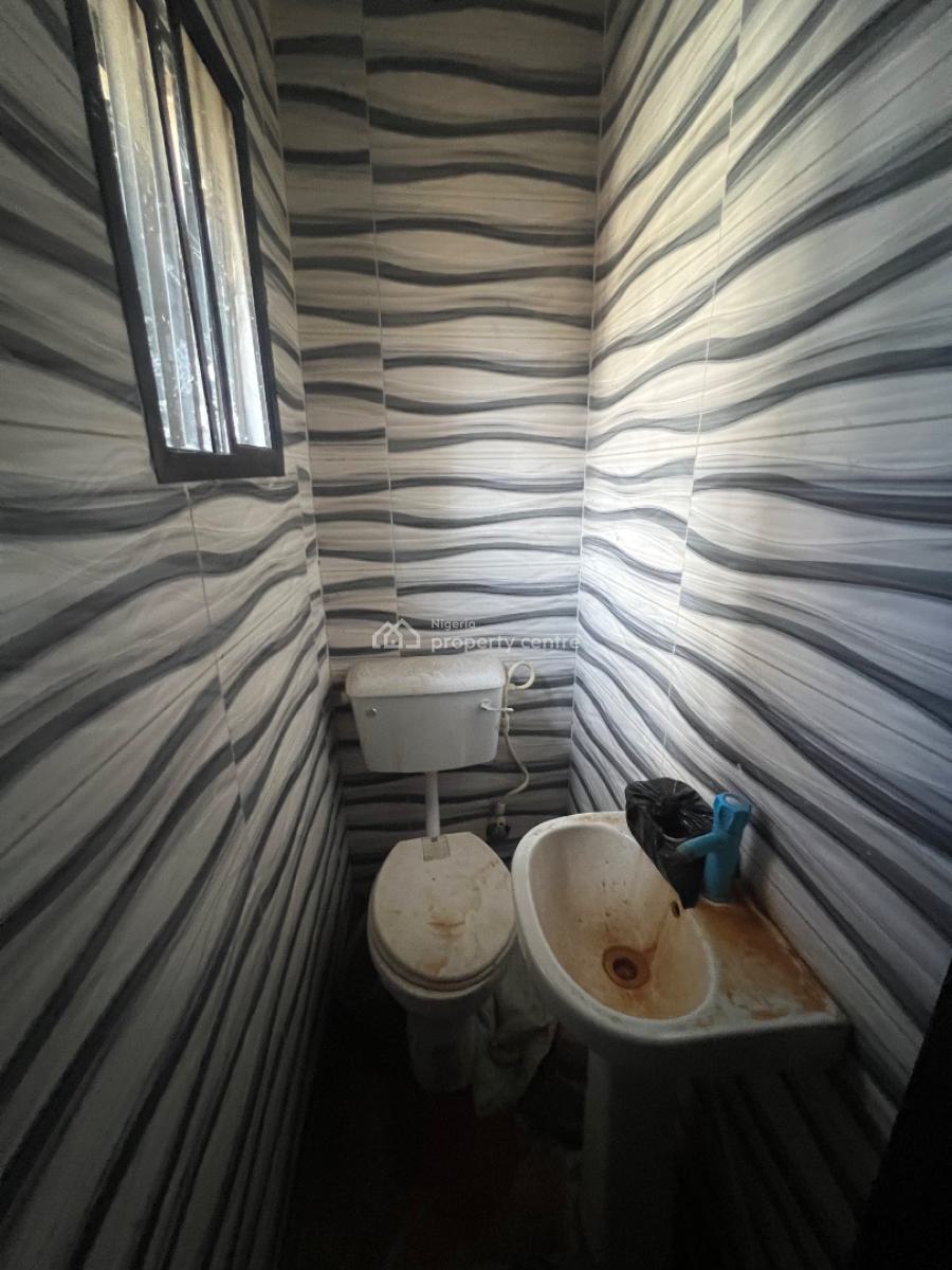 Spacious 2 Bedroom Apartment, Skymall Estate, Sangotedo, Ajah, Lagos, Flat / Apartment for Rent