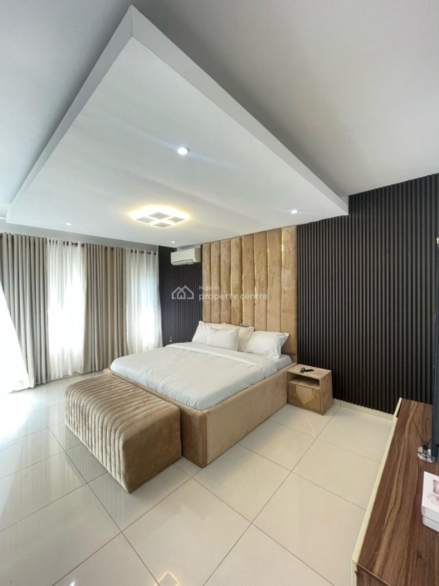Tomi Lush 2 Bedroom Penthouse, Lekki Phase 1, Lekki, Lagos, Flat / Apartment Short Let