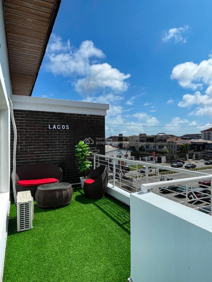 Tomi Lush 2 Bedroom Penthouse, Lekki Phase 1, Lekki, Lagos, Flat / Apartment Short Let