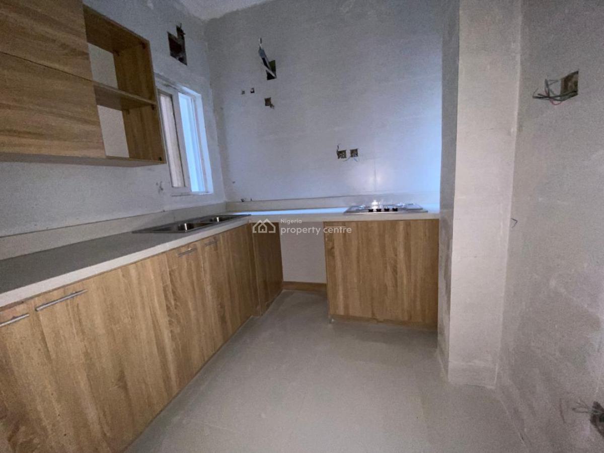 2 Bedroom Fully Serviced Apartment, Off Admiralty Way, Lekki Phase 1, Lekki, Lagos, Block of Flats for Sale
