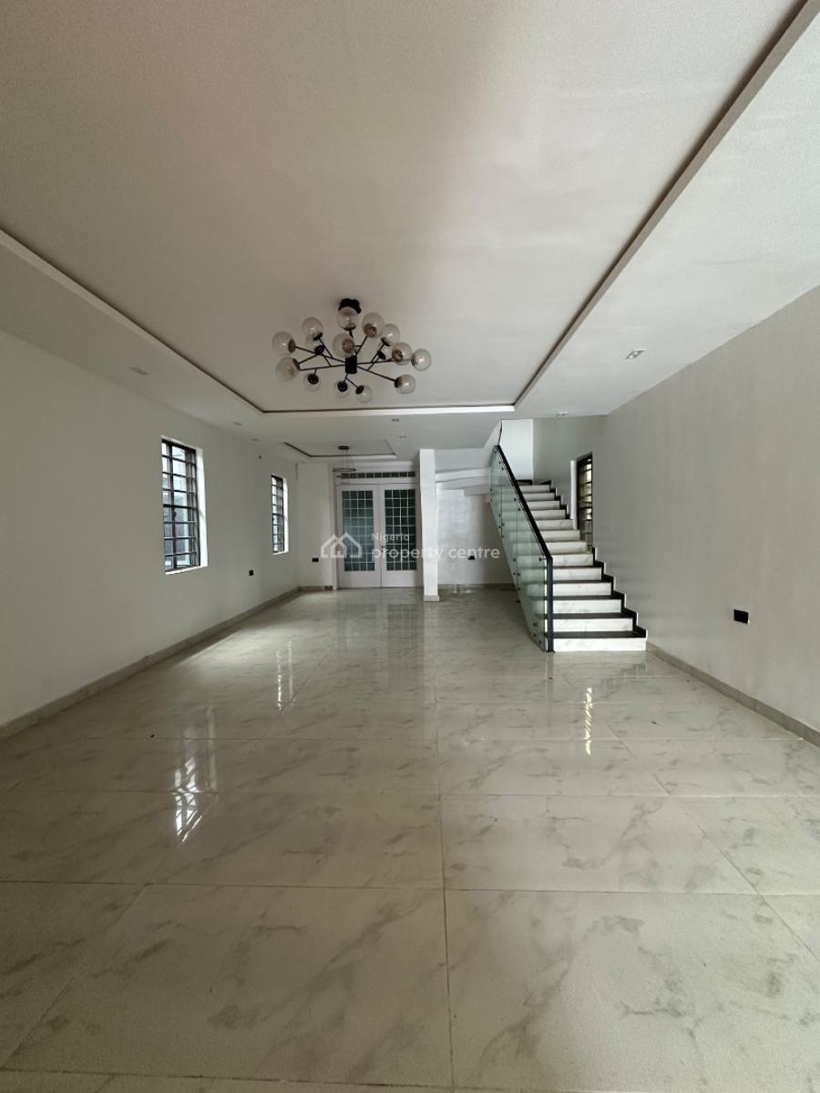 Neatly Built 5 Bedroom Detached Duplex with Bq, Ologolo, Lekki, Lagos, Detached Duplex for Sale