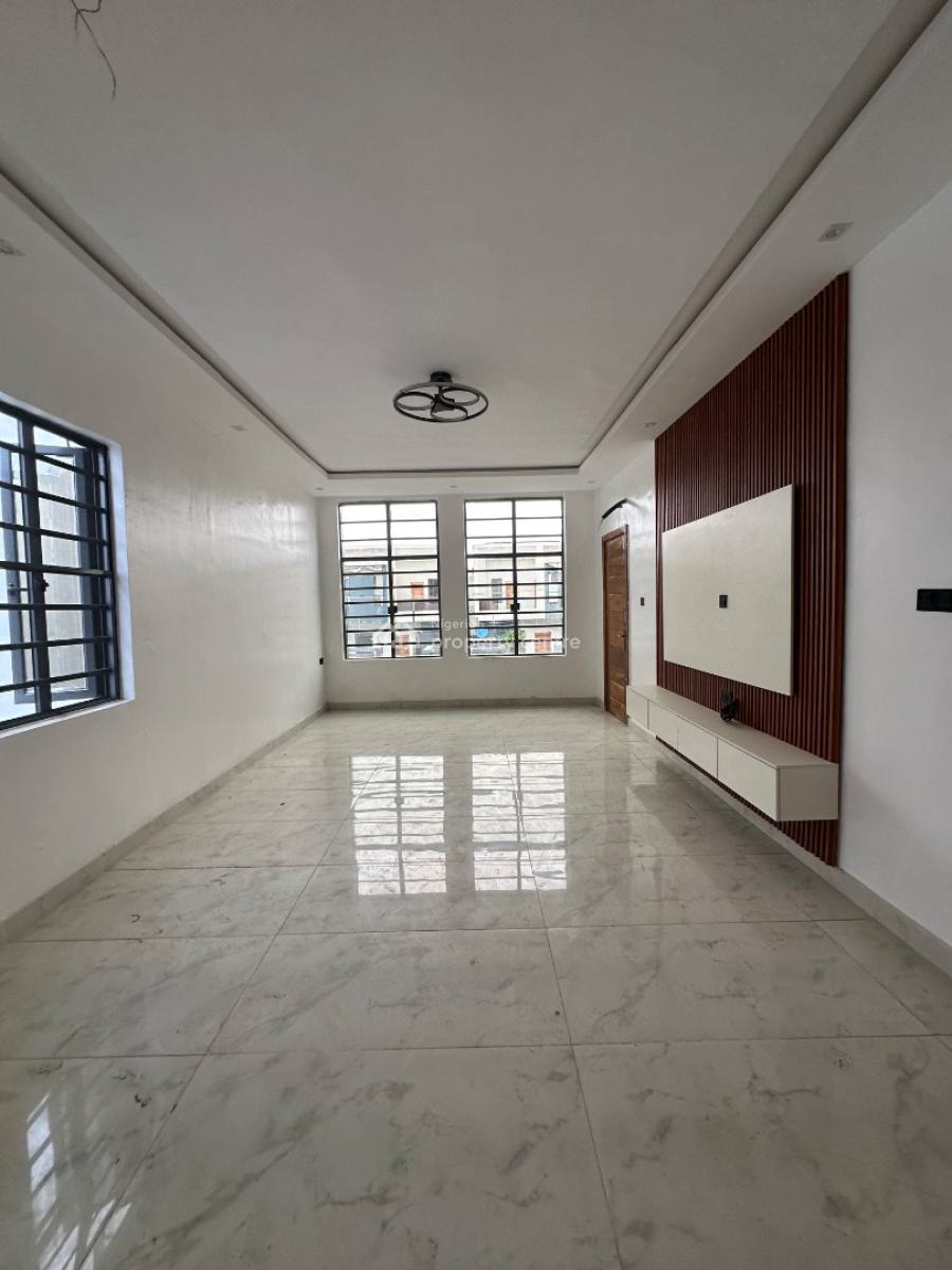 Neatly Built 5 Bedroom Detached Duplex with Bq, Ologolo, Lekki, Lagos, Detached Duplex for Sale