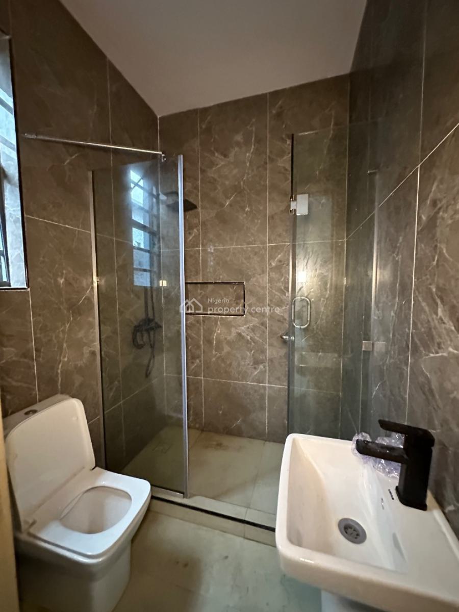 Neatly Built 5 Bedroom Detached Duplex with Bq, Ologolo, Lekki, Lagos, Detached Duplex for Sale