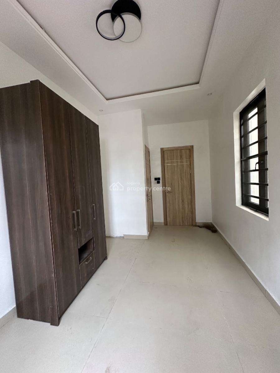 Neatly Built 5 Bedroom Detached Duplex with Bq, Ologolo, Lekki, Lagos, Detached Duplex for Sale
