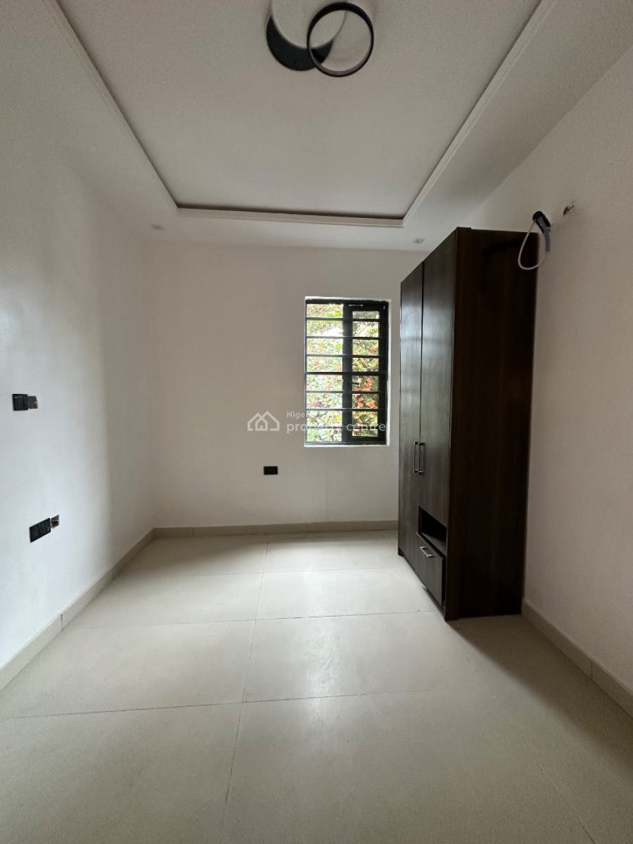 Neatly Built 5 Bedroom Detached Duplex with Bq, Ologolo, Lekki, Lagos, Detached Duplex for Sale
