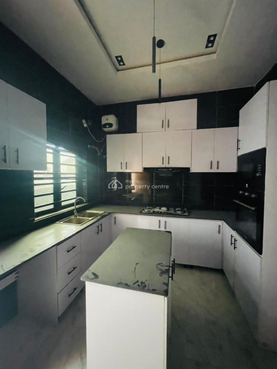 4 Bedroom Semi-detached Duplex with Bq, Ikota, Lekki, Lagos, Semi-detached Duplex for Rent
