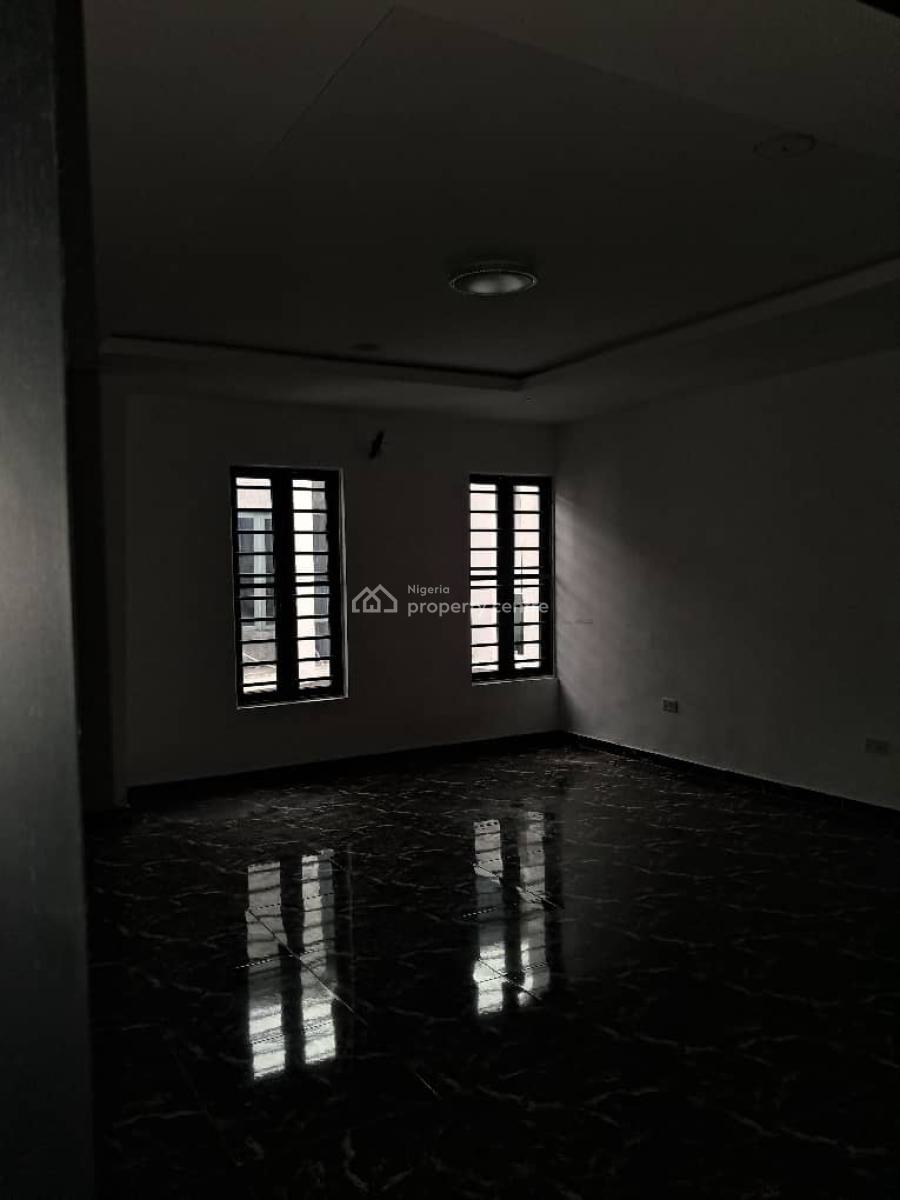 Fully Serviced 4-bedroom Terrace, Orchid Road, Lekki, Lagos, Terraced Duplex for Rent