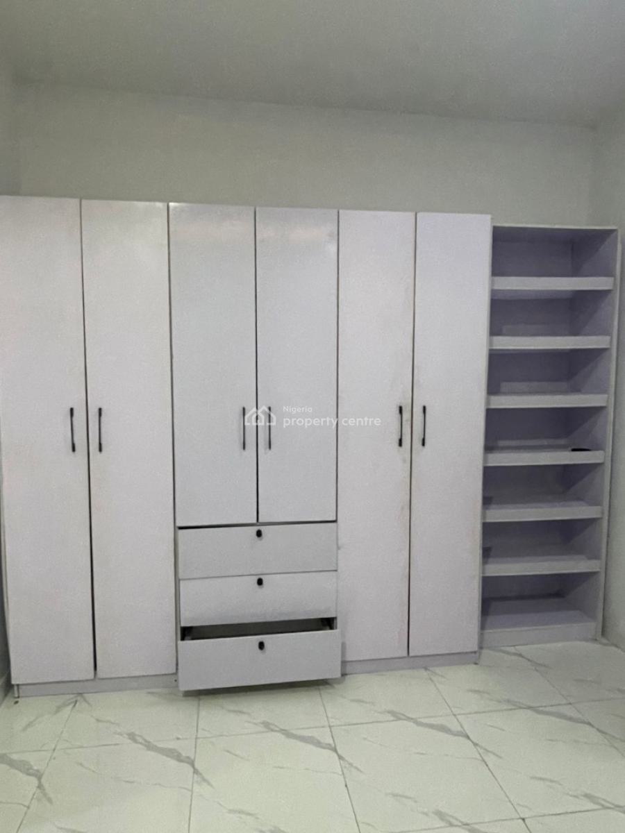 Neat Spacious 3 Bedroom Terrace Duplex, Ikota, Lekki, Lagos, Terraced Duplex for Rent