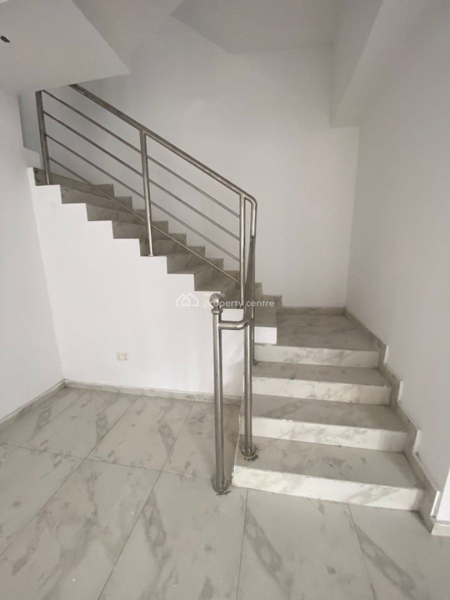 6 Bedroom Detached House with Room Bq, Osapa, Lekki, Lagos, Detached Duplex for Rent