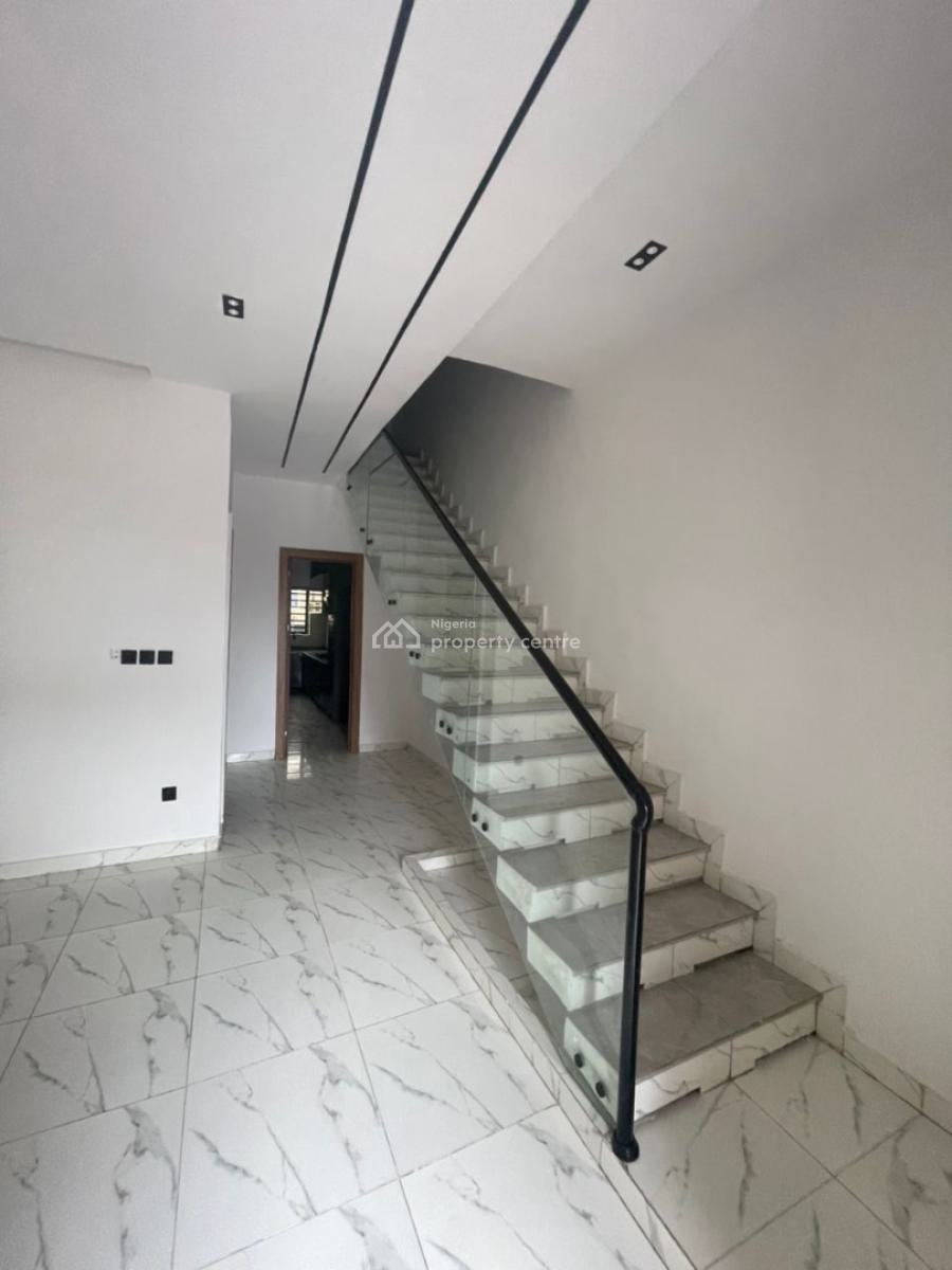 4 Bedroom Semi-detached Duplex with Bq, Ikota, Lekki, Lagos, Semi-detached Duplex for Rent