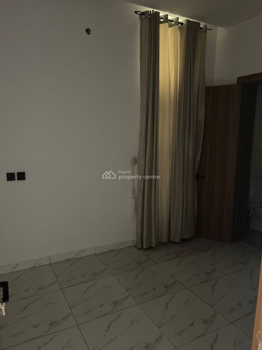 4 Bedroom Semi-detached Duplex with Bq, Ikota, Lekki, Lagos, Semi-detached Duplex for Rent