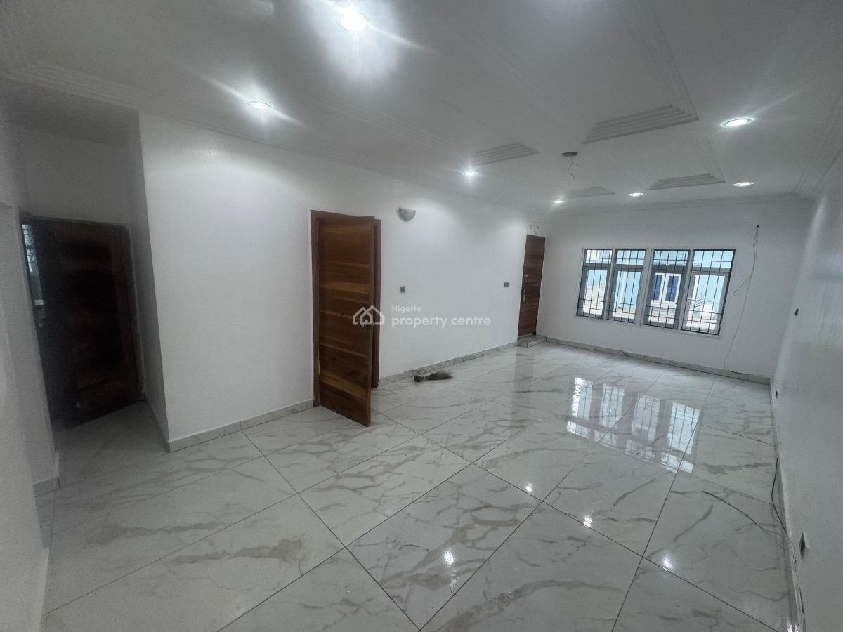 a Nice  Fully Serviced 2 Bedroom Apartment (downstairs), Off Freedom Way, Lekki Phase 1, Lekki, Lagos, Flat / Apartment for Rent