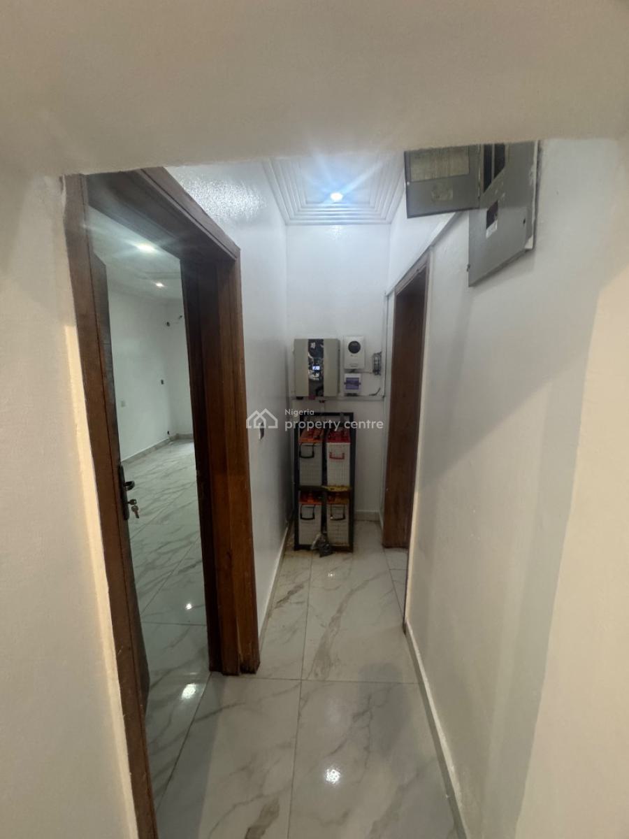 a Nice  Fully Serviced 2 Bedroom Apartment (downstairs), Off Freedom Way, Lekki Phase 1, Lekki, Lagos, Flat / Apartment for Rent