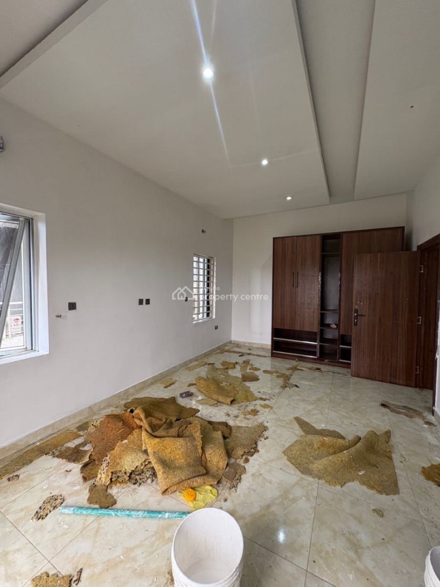 Luxury Serviced 3bed Flat with 24hrs Light, Security,lounge., Lekki Scheme 2, Ajah, Lagos, Flat / Apartment for Rent