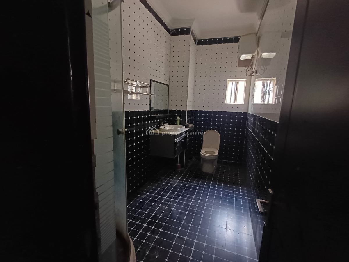 Spacious 3 Bedroom Flat on The Ground Floor, Mabushi, Abuja, Flat / Apartment for Rent