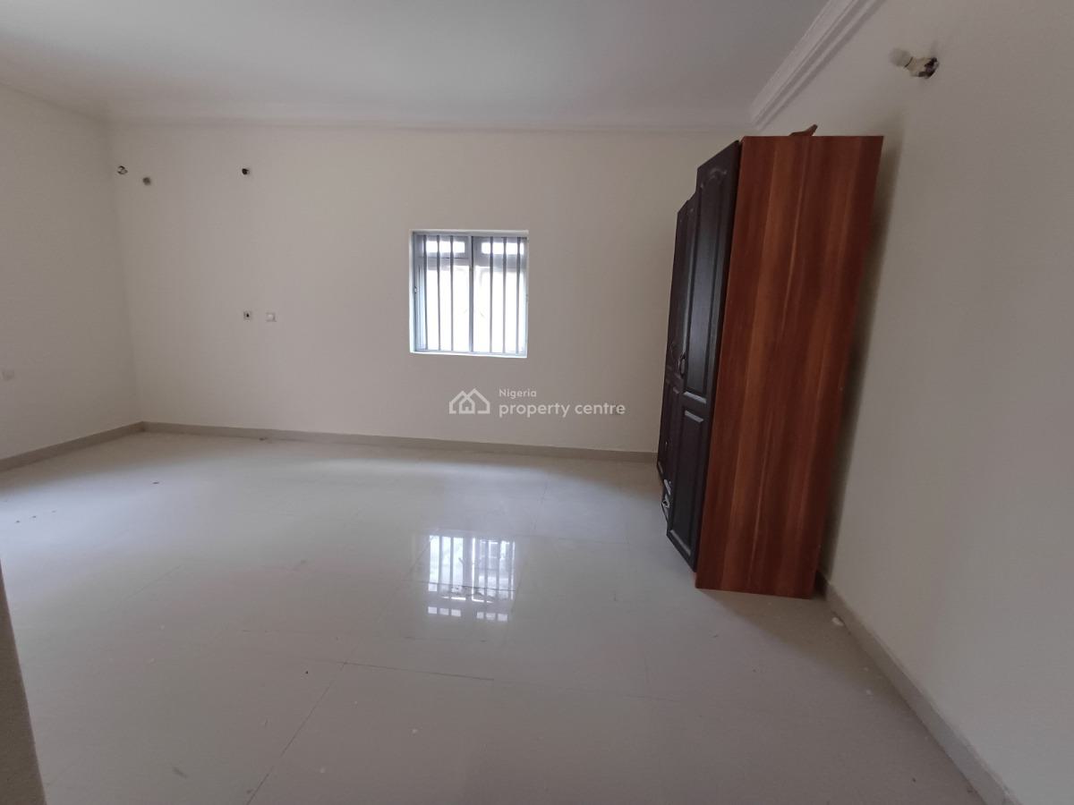 Spacious 3 Bedroom Flat on The Ground Floor, Mabushi, Abuja, Flat / Apartment for Rent